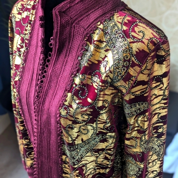 Velvet Jacquard Moroccan Jacket - Picture 3 of 7